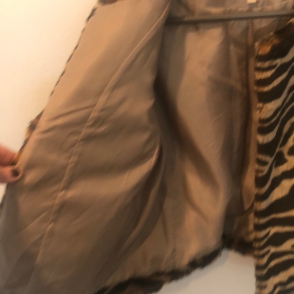 Banana Republic Faux Fur Jacket - Picture 3 of 6